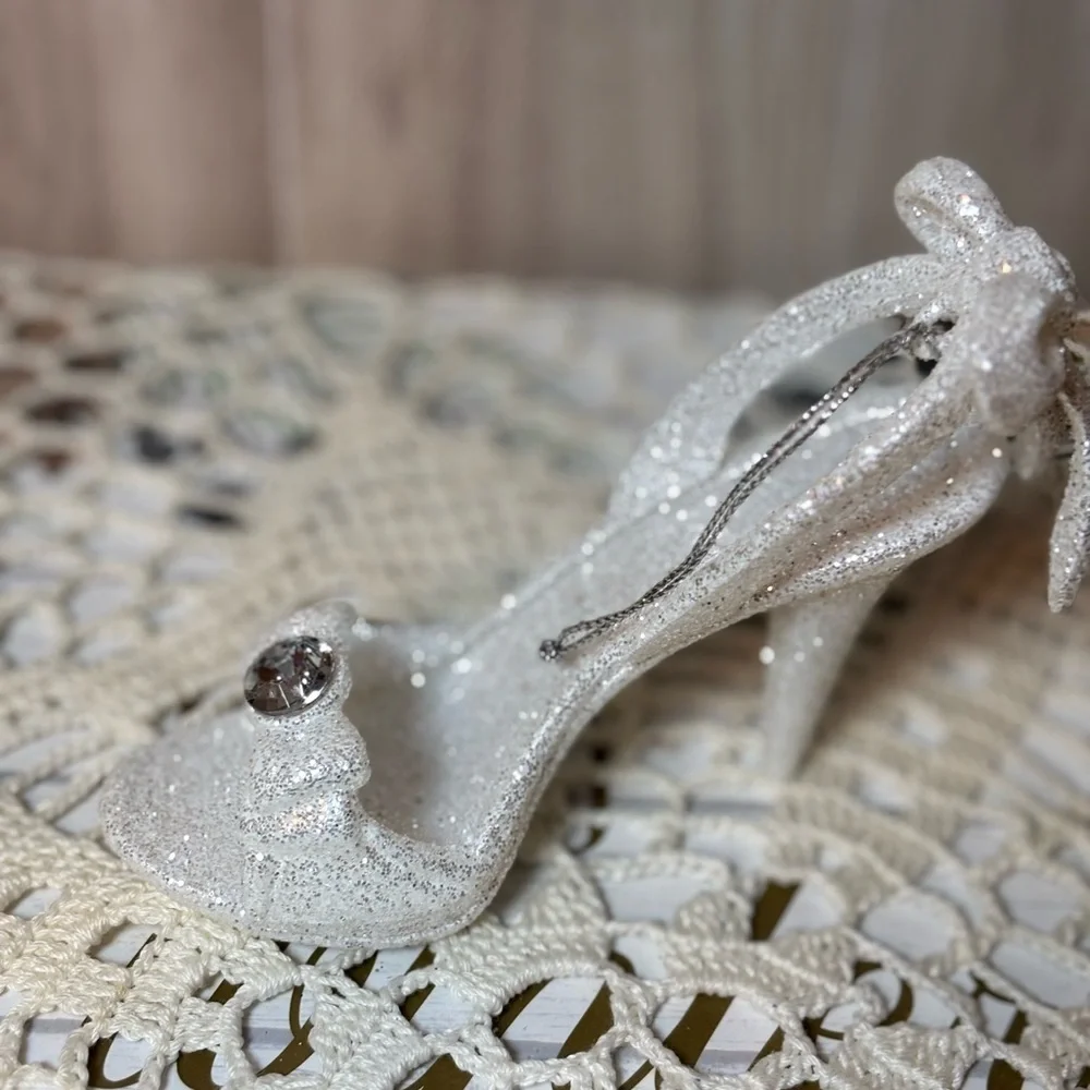 Pier 1 Diamond Ring White Sparkle Heels and Key Ornament
